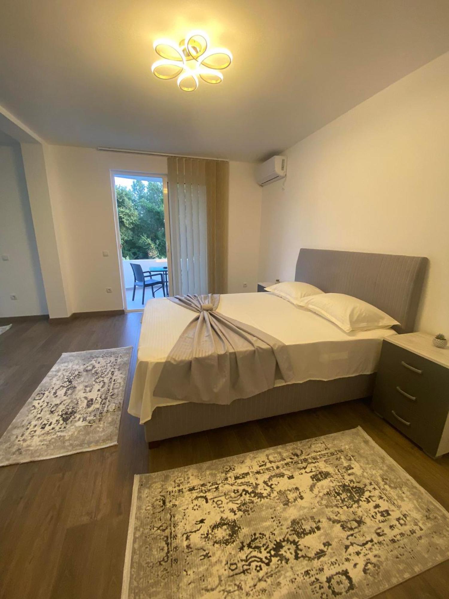 Casa Gazi Hotel Ulcinj Buitenkant foto